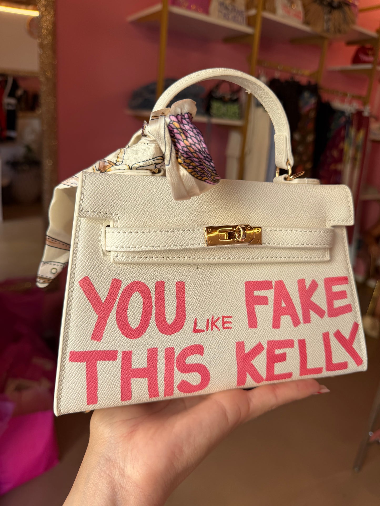 Mini kelly scritta rosa 💓