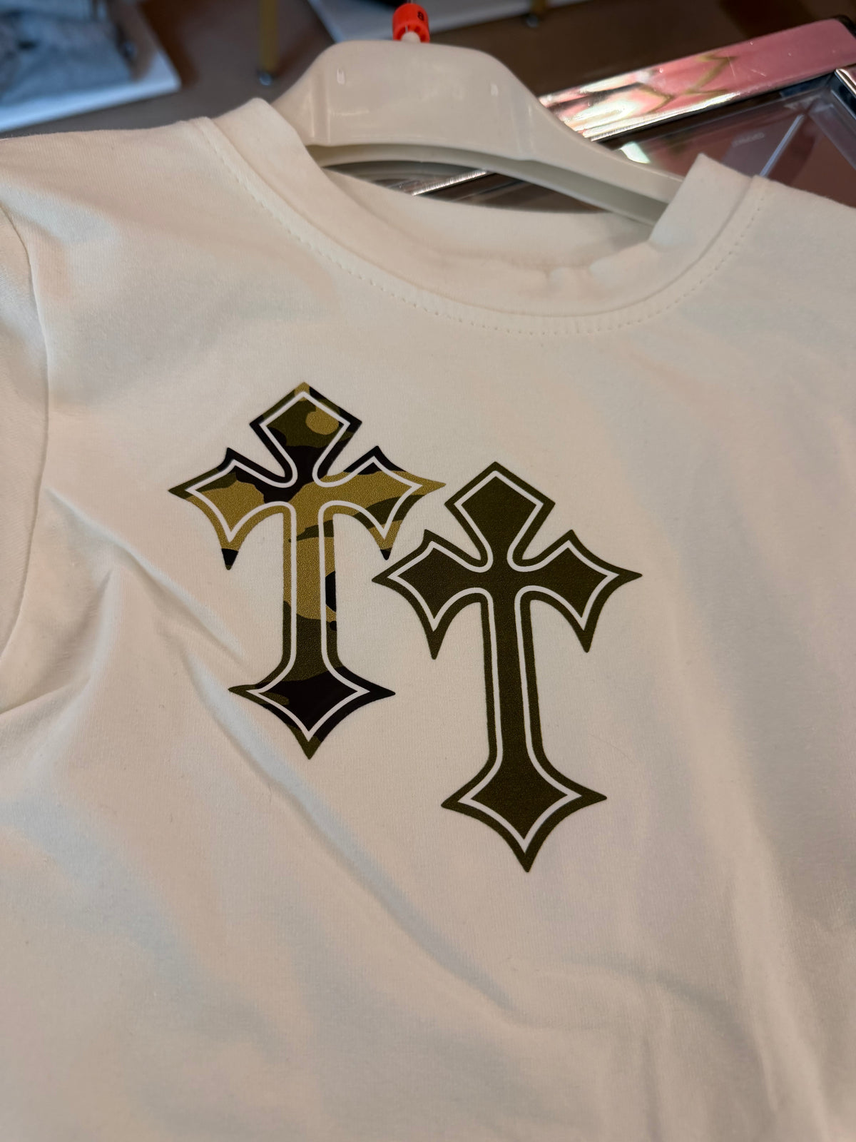Maglia Coop con croce