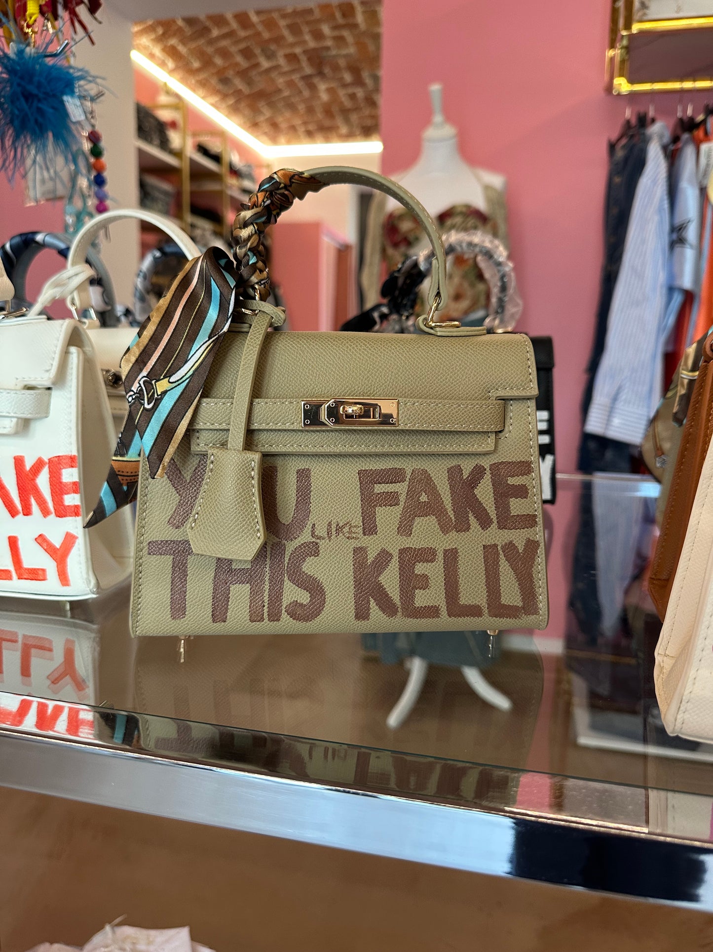 Mini kelly