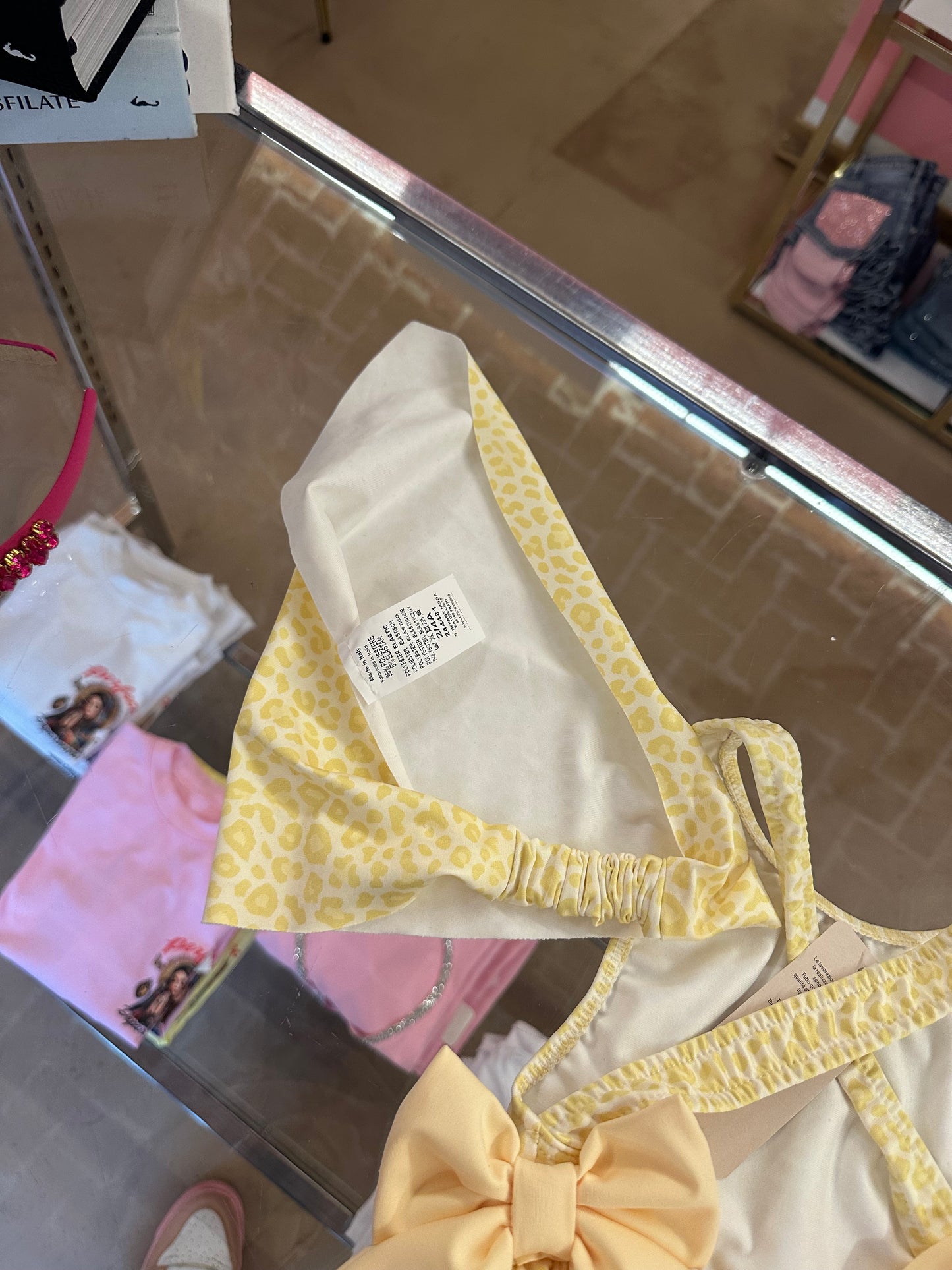 Costume bimba, Animalier giallo
